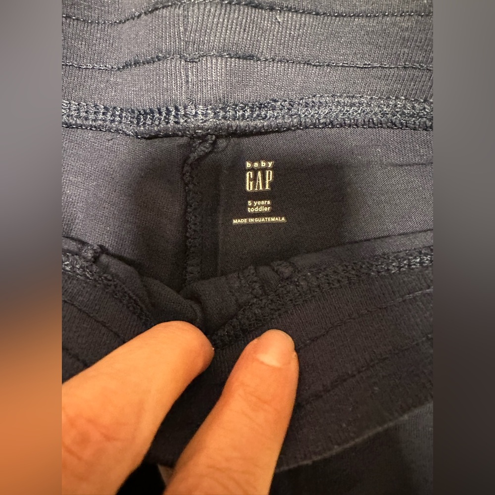 Gap - Picture 7 of 7